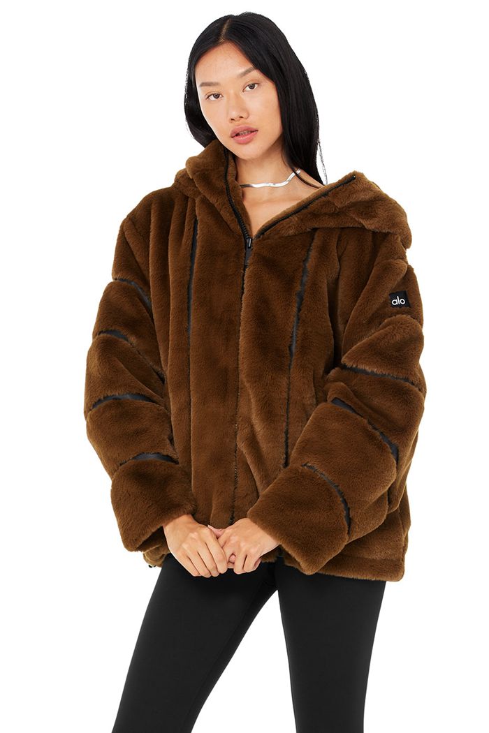 Alo Yoga Knock Out Faux Fur Jacka Dam Choklad | 6958017-HT