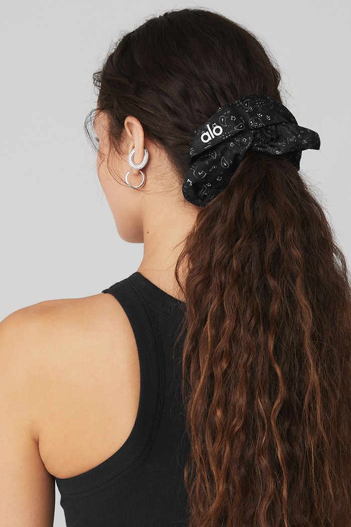 Alo Yoga Bandana Oversized Scrunchie Dam Svarta | 2831490-JZ