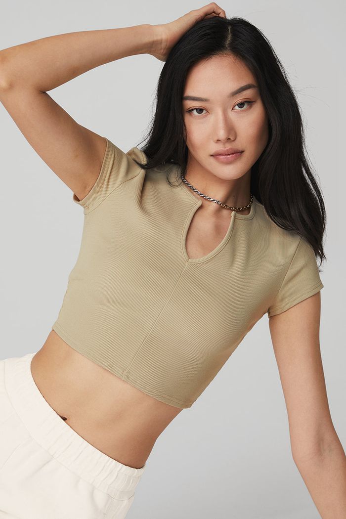 Alo Yoga Ribbed Cropped Savvy Short Sleeve Dam Bruna | 2609814-WK